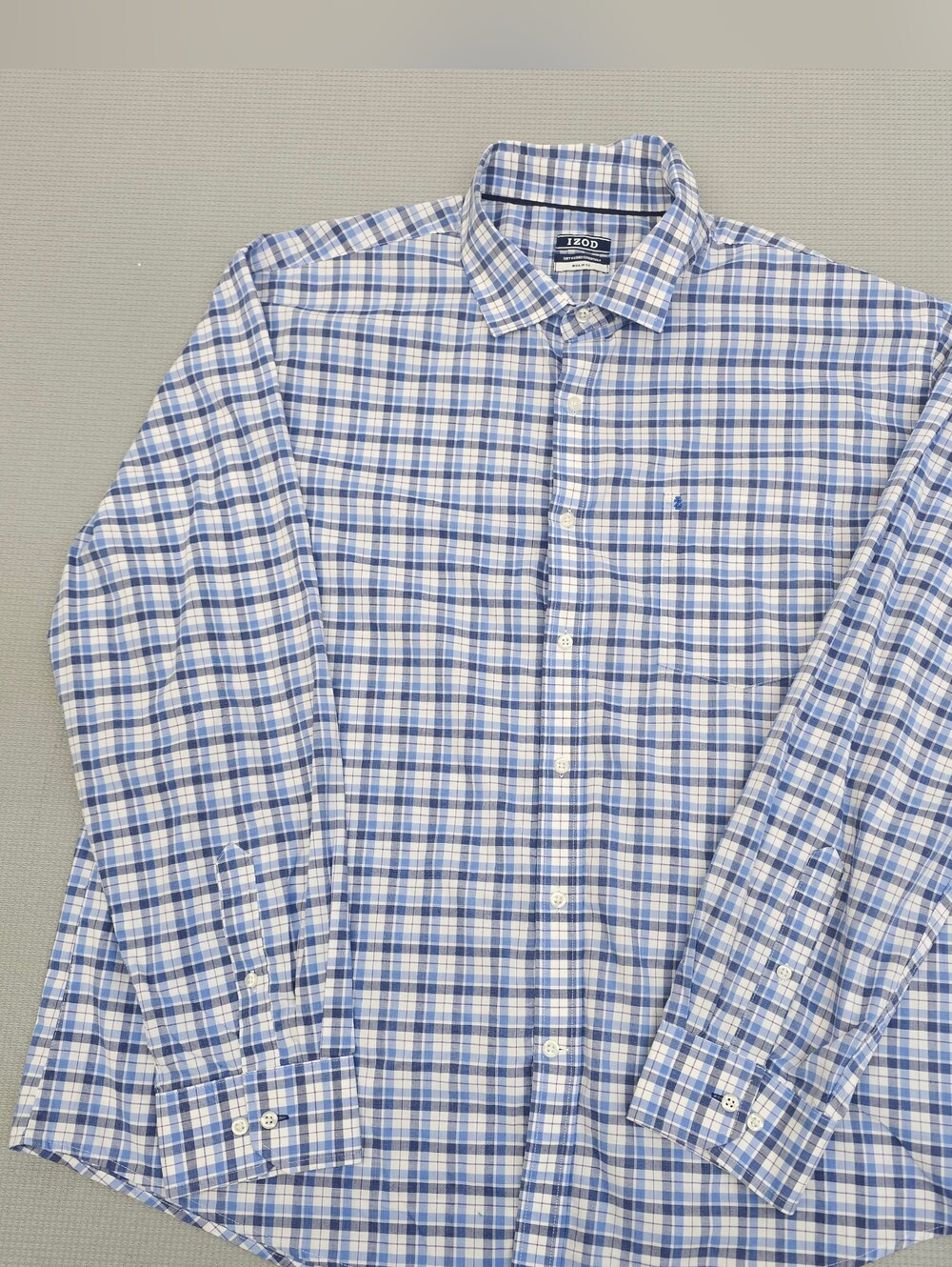 IZOD Men's Blue Plaid Button-Down Shirt